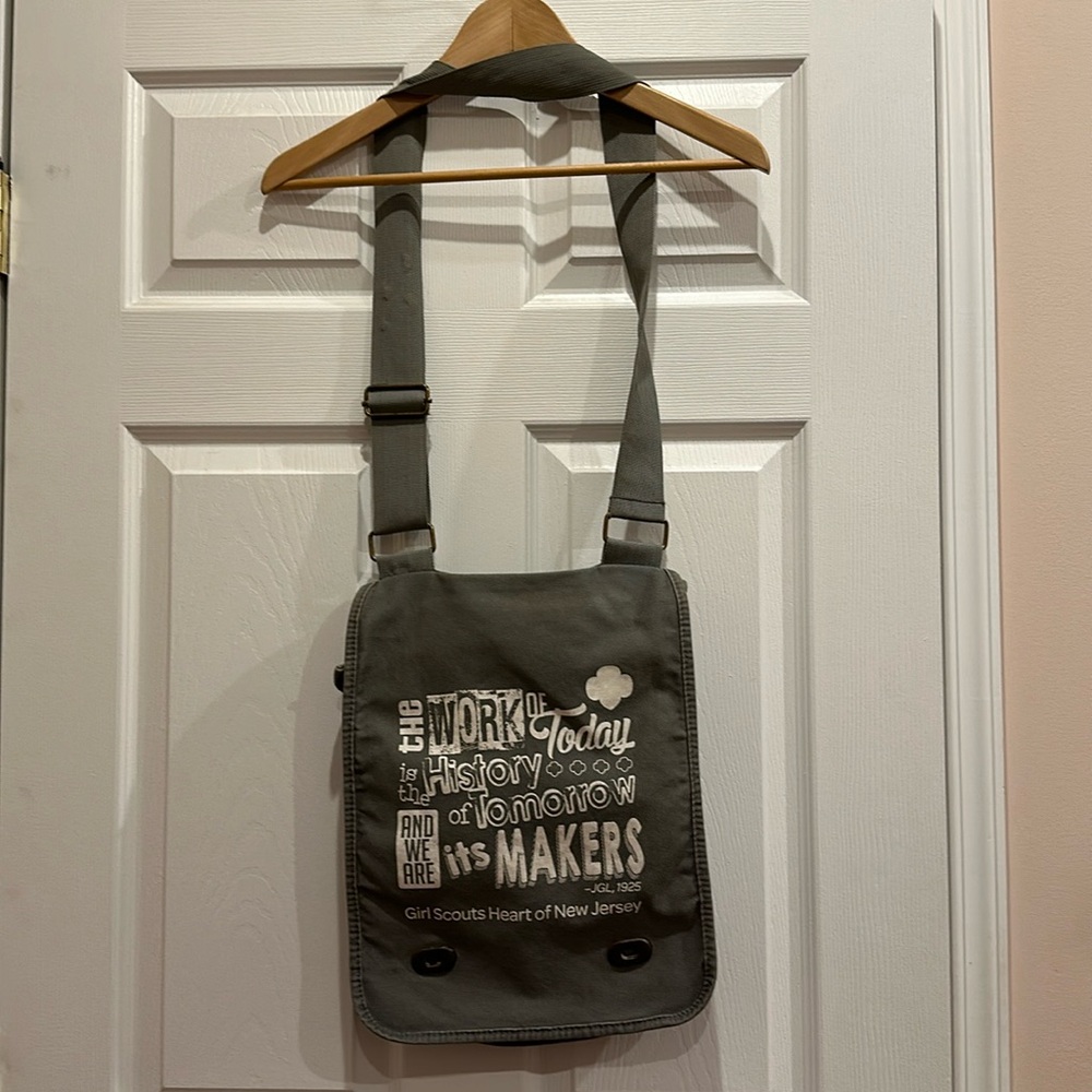 Girl Scouts Vintage Crossbody Bag